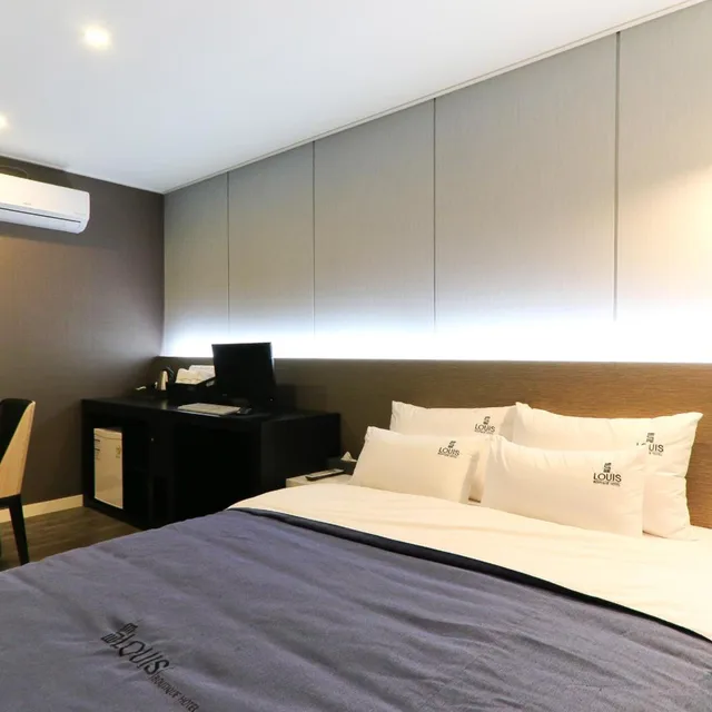 غرفة ديلوكس بسرير مزدوج، Louis Hotel 5/10
