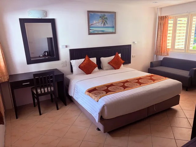 غرفة ديلوكس بإطلالة على المسبح، Nautical Inn 1/5