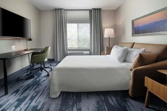 Room, King Bed, Sofa, Accessible, Fairfield Inn & Suites DeSoto Dallas South 2/5