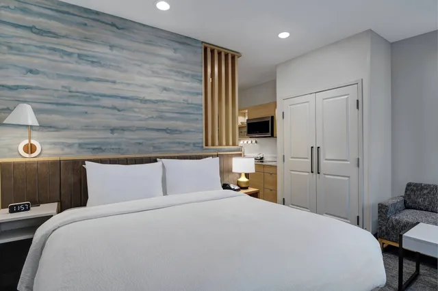استوديو بسرير كينج مع أريكة لذوي الإعاقة، TownePlace Suites by Marriott Sumter 2/6