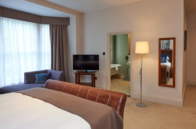 Deluxe, Double Bed, Hotel Du Vin & Bistro Harrogate 2/3