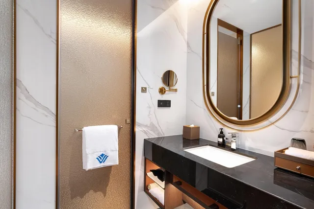 غرفة تنفيذية بسريرين منفصلين بإطلالة على النهر، Wyndham Grand Plaza Royale Milky Way Jiande 2/2
