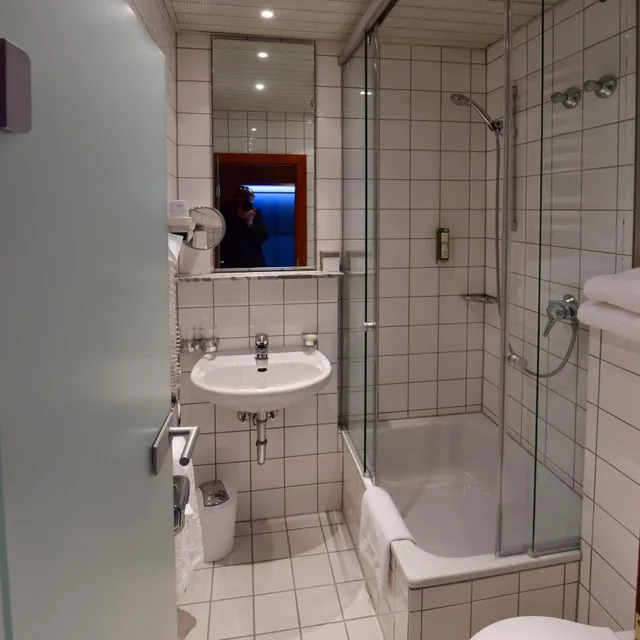 غرفة قياسية بسرير مزدوج، Seaside Residenz Hotel Chemnitz 4/6
