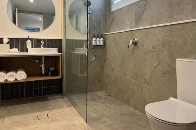 استوديو عائلي بسرير كوين وسرير فردي بغرفتين مع أريكة، Quality Hotel City Centre 7/9