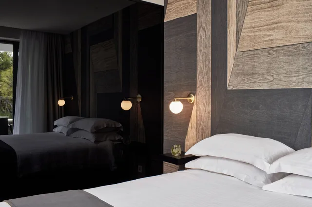 Cozy, Ex, Classic, Queen Bed، AZUR HOTEL 5/9