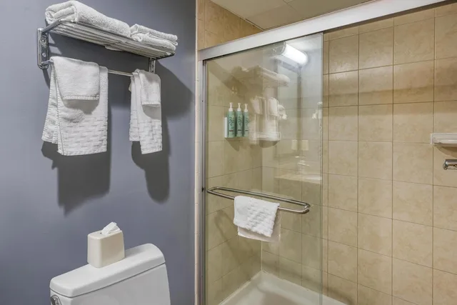 غرفة قياسية بسريرين مزدوجين، Best Western Owego Inn 8/9
