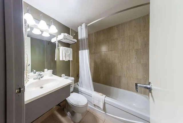 غرفة بسرير كينج، Days Inn by Wyndham Fallsview 4/5
