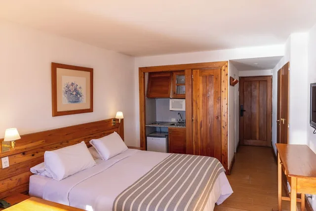 استوديو بسرير كوين، Apart del Lago 3/10