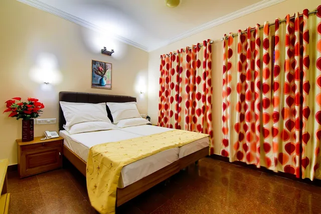 غرفة قياسية بسرير فردي، HOTEL EXCELLENCY 5/10