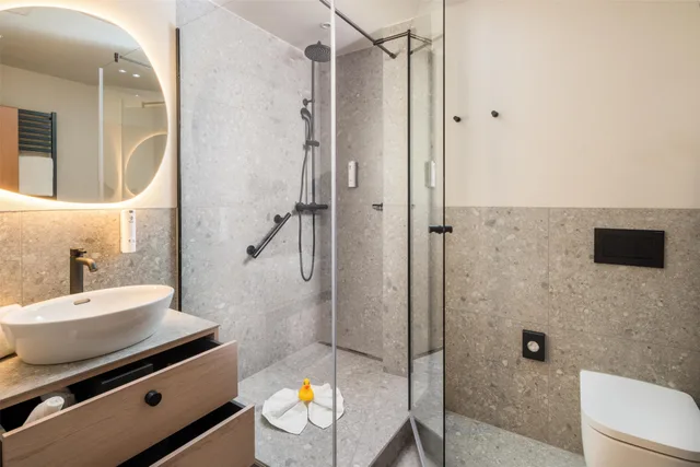 جناح جونيور بشرفة، Best Western Plus Kurhotel An Der Obermaintherme 2/3