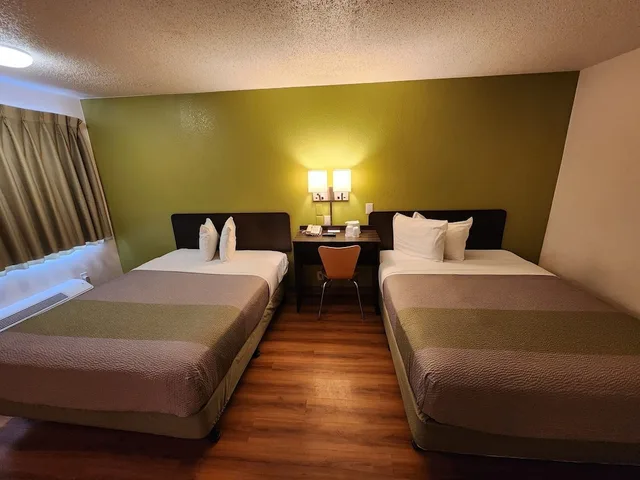 غرفة بسريرين كوين لذوي الإعاقة، Motel6 Baytown, TX - Baytown East 2/9