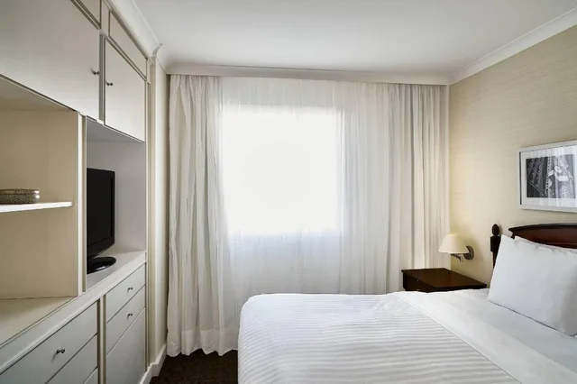 شقة عائلية بسريرين منفصلين وسرير كوين بشرفة بغرفتي نوم، Marriott Executive Apartments Sao Paulo 1/3