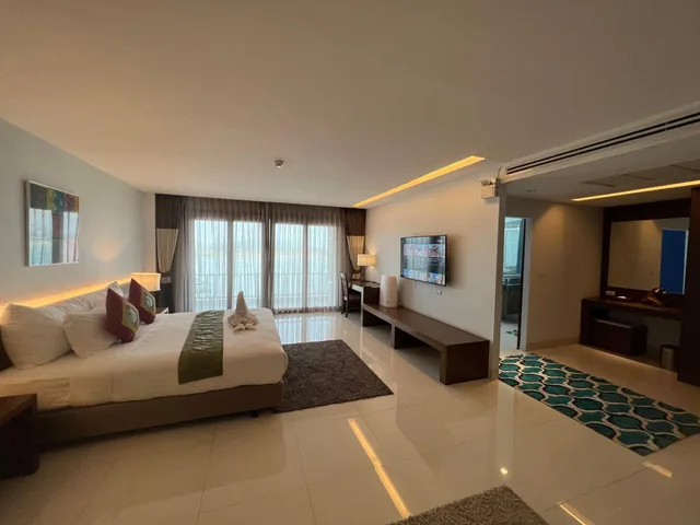جناح تنفيذي بسرير كينج، Siam Triangle Hotel 3/10