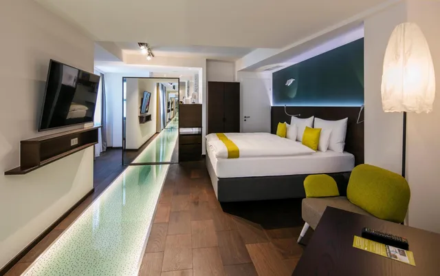 جناح، Arcotel Donauzentrum 6/10