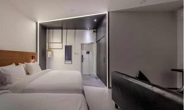 غرفة ثلاثية بحمام خاص، Reno Hotel 3/10