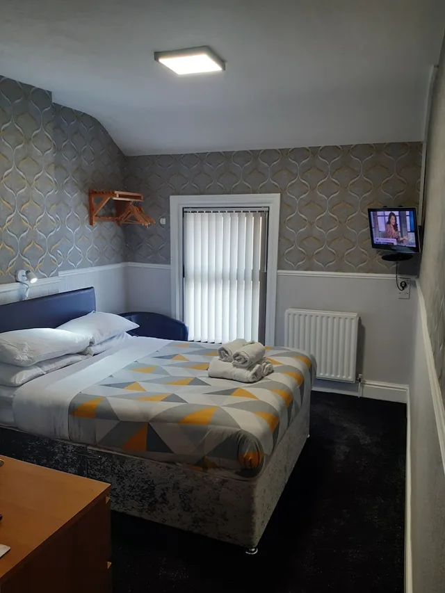 Standard, Double Bed, Wellington Hotel 3/4