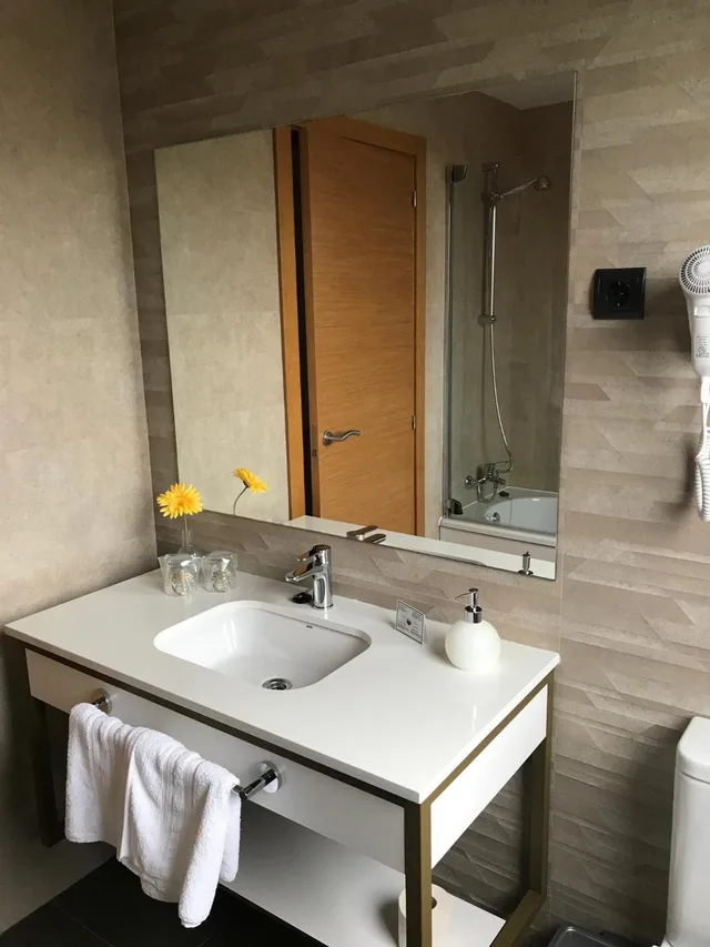 غرفة بسريرين منفصلين، Hotel Mercedes 6/10