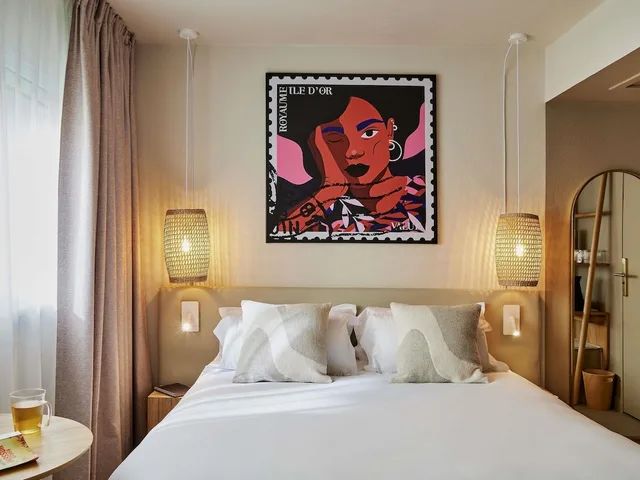 Classic, Double Bed, Sea View, Mercure St Raphael Centre Plage 2/10