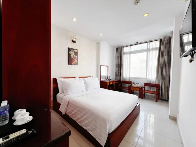 غرفة ديلوكس بسرير كوين، Saigon Europe Hotel & Spa 1/1