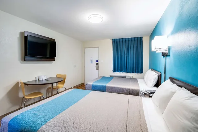 غرفة ديلوكس بسريرين مزدوجين، Motel6 Odessa, TX 2nd Street 1/7