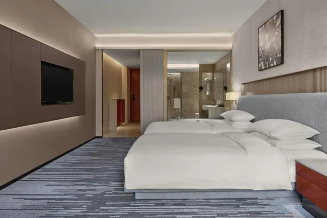 Guest Room, Deluxe, Twin Beds, City View, Dongguan Forum Hotel and Apartment 3/9