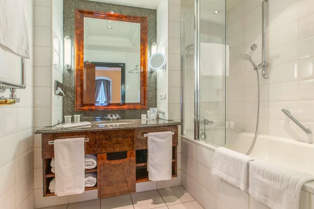 جناح جونيور، Taschenbergpalais Kempinski Hotel 3/8