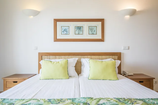 1 Bedroom, Apartment, Twin Beds, Partial Sea View, Sofa, Clube Porto Mos 2/3
