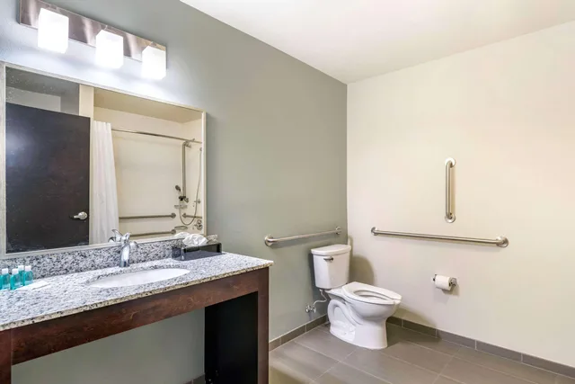جناح بسريرين كوين، MainStay Suites Spokane Airport 6/6