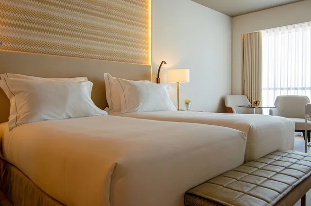 غرفة بريميوم بسريرين منفصلين، Hotel Epic Sana Marques 2/7