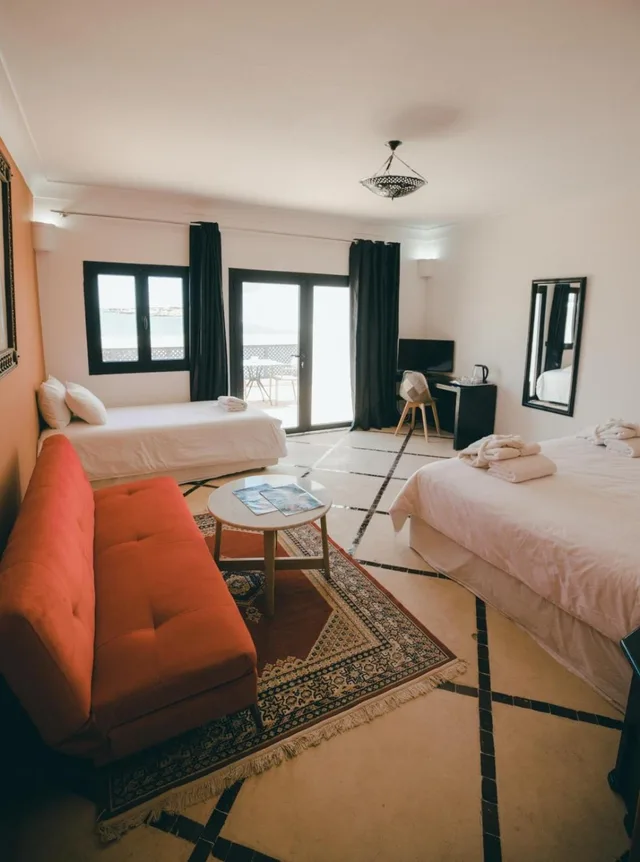 غرفة ثلاثية بإطلالة على البحر، Calipau Sahara Palais & Hotel 2/3