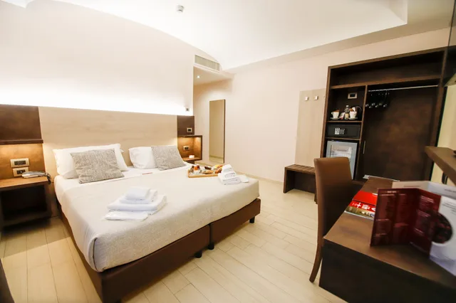 غرفة كومفورت بسرير كوين، Diplomatic Hotel 2/5