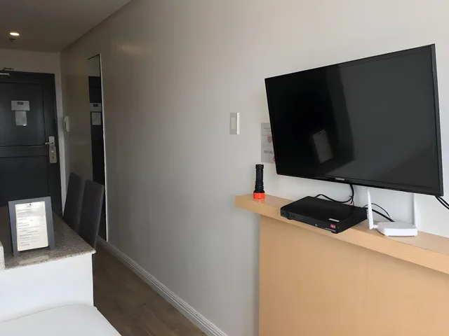غرفة ديلوكس بسرير كينج، Regency Grand Suites 3/3