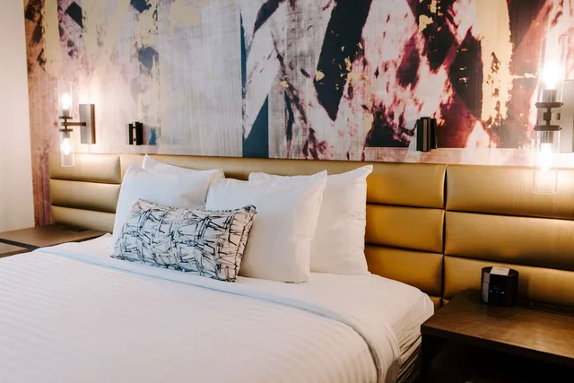 جناح بسرير كينج مع أريكة لذوي الإعاقة، Aiden by Best Western San Antonio Riverwalk 2/2