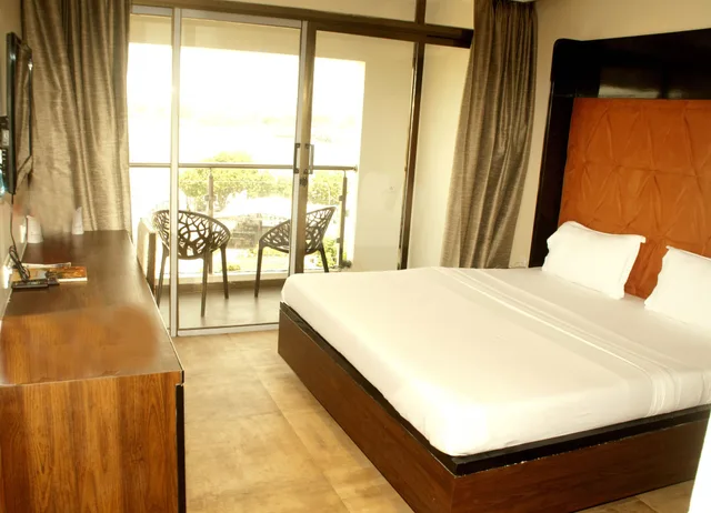 غرفة بريميوم بإطلالة على المدينة بشرفة، HOTEL APAAR 3/10
