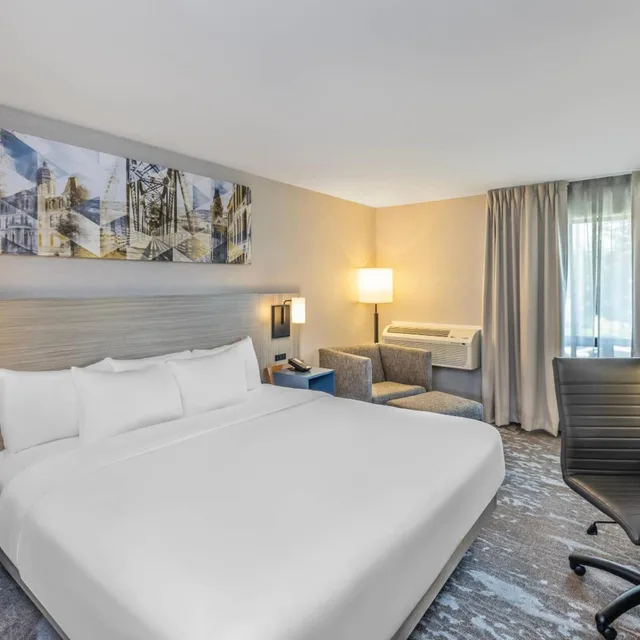 غرفة قياسية بسرير كينج، Comfort Inn Fredericton 6/10