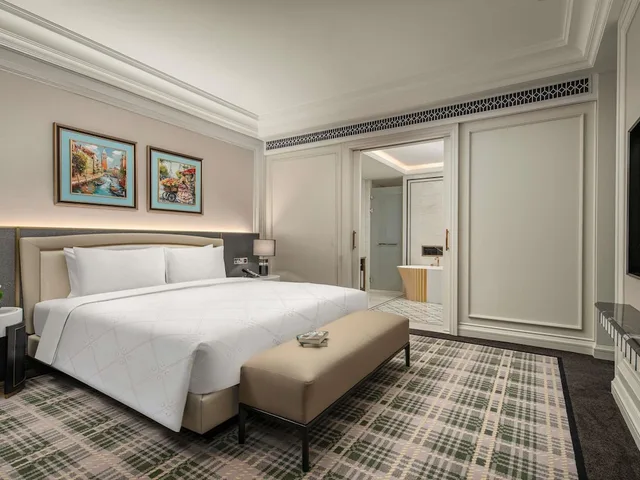 جناح حصري بسرير كينج بمنطقة جلوس مع دخول الصالة في طابق مرتفع، PULLMAN BEIJING SOUTH 6/10