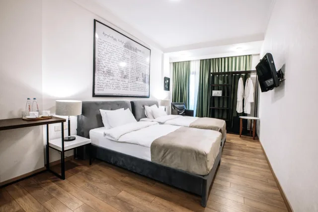 غرفة سوبيريور بسريرين منفصلين بإطلالة على المدينة بشرفة، Citadel Narikala Hotel 3/10