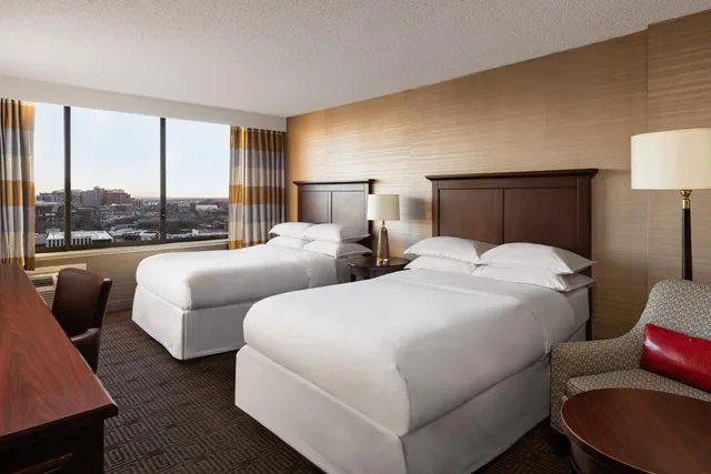 غرفة ديلوكس بسريرين كوين، Sheraton Philadelphia University City 5/7