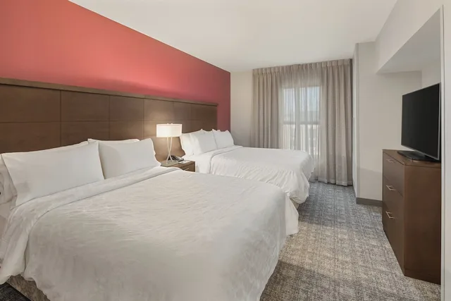 جناح بسرير كينج وسريرين كوين بغرفتي نوم بمطبخ، Staybridge Suites Florence - Center 2/5