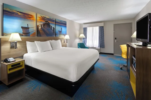 غرفة قياسية بسرير كينج لذوي الإعاقة، Days Inn by Wyndham Douglasville-Atlanta-Fairburn Road 3/10