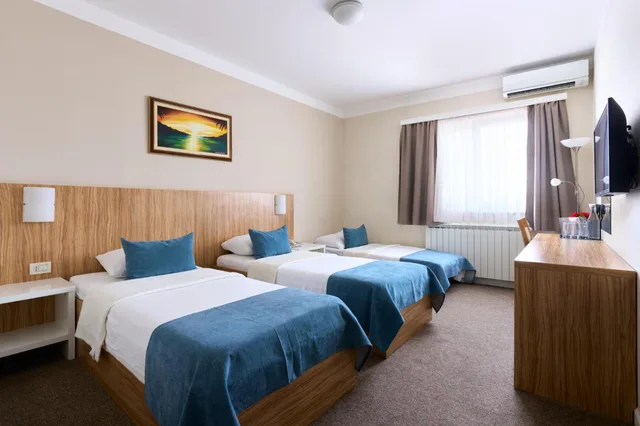 غرفة متصلة، Hotel Phoenix Velika Gorica 3/6