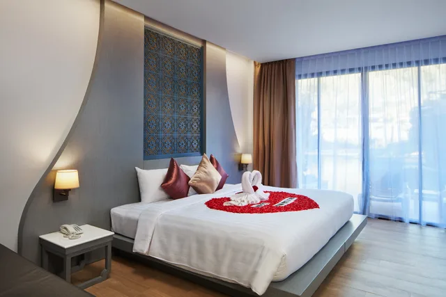 غرفة بسرير مزدوج أو سريرين منفصلين بإطلالة على المسبح، Ananta Burin Resort 2/5
