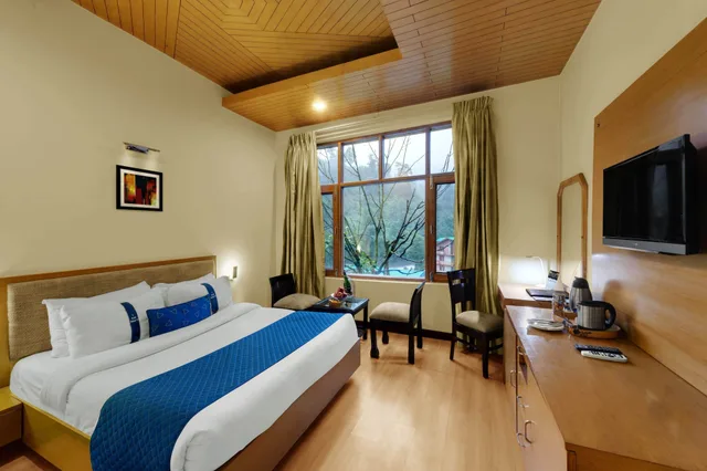 Superior, Double Bed, The Manali Inn 1/10