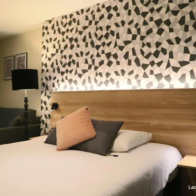 Superior, Triple, Univers Hotel 5/10