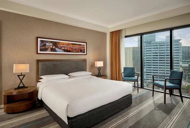 Regency, Suite, King Bed، Hyatt Regency Birmingham 1/4