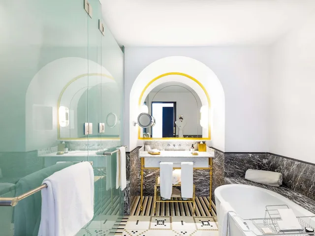 جناح جونيور بسرير كينج، Fairmont La Marina Rabat-Salé 7/8