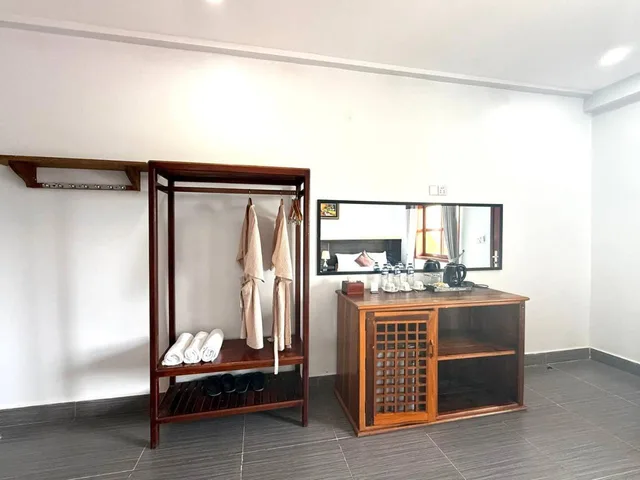 غرفة قياسية بسريرين منفصلين بإطلالة على الجبل، Two Moons Hotel 6/6