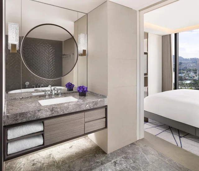 جناح تنفيذي بسرير كينج بإطلالة على البحيرة بغرفتي نوم، Sofitel Ambassador Seoul Hotel and Serviced Residences 6/6