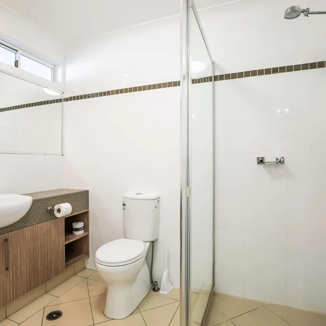2 Bedrooms, Apartment, Nightcap at Golden Beach Tavern 8/10
