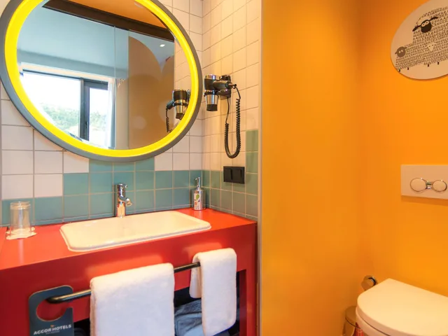 Suite, King Bed, Ibis Styles Tbilisi Center 9/10